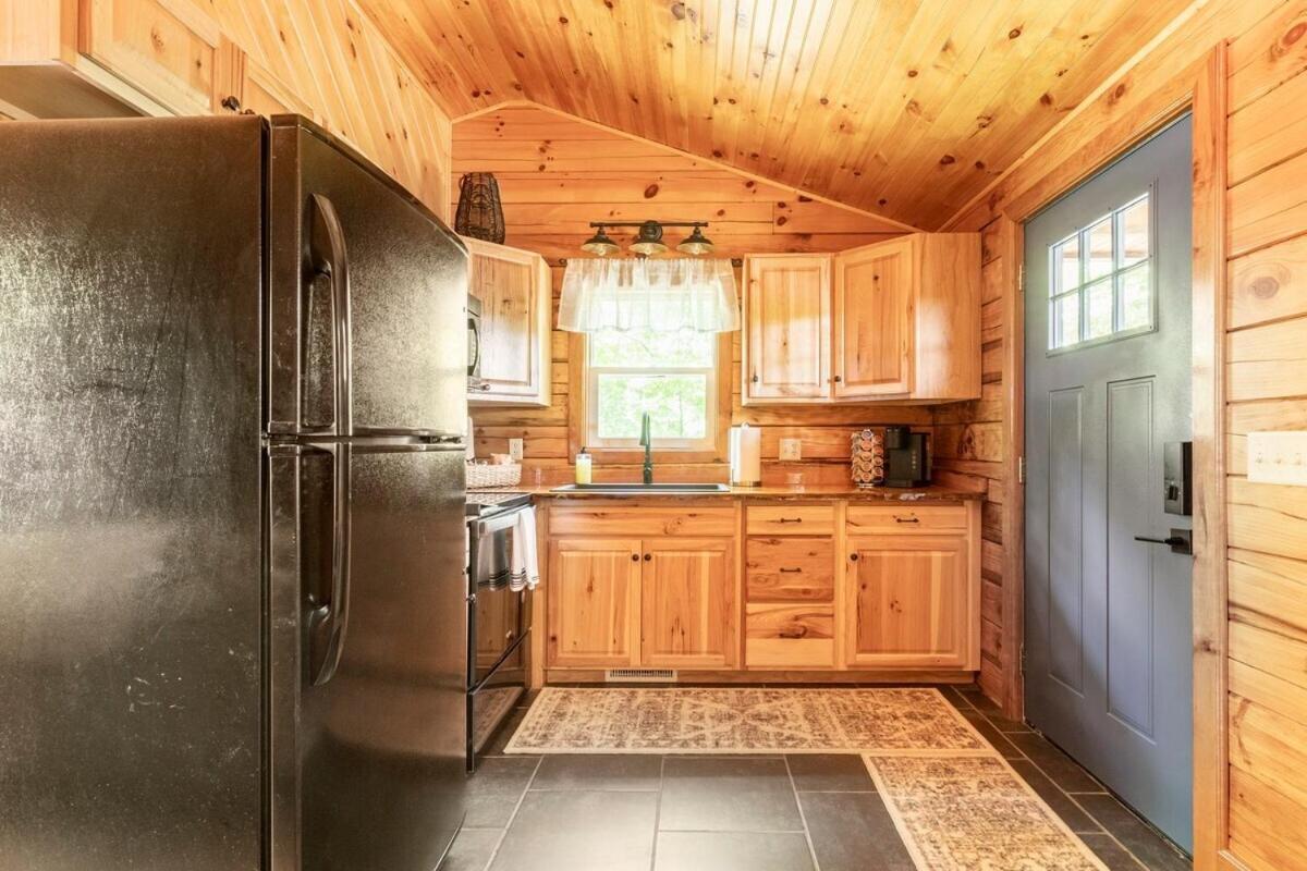 Secluded Wooded Cabin Near The Hocking Hills New Straitsville Eksteriør bilde