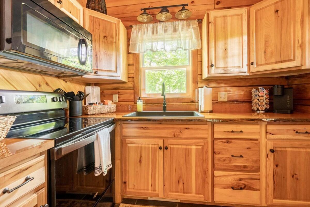 Secluded Wooded Cabin Near The Hocking Hills New Straitsville Eksteriør bilde