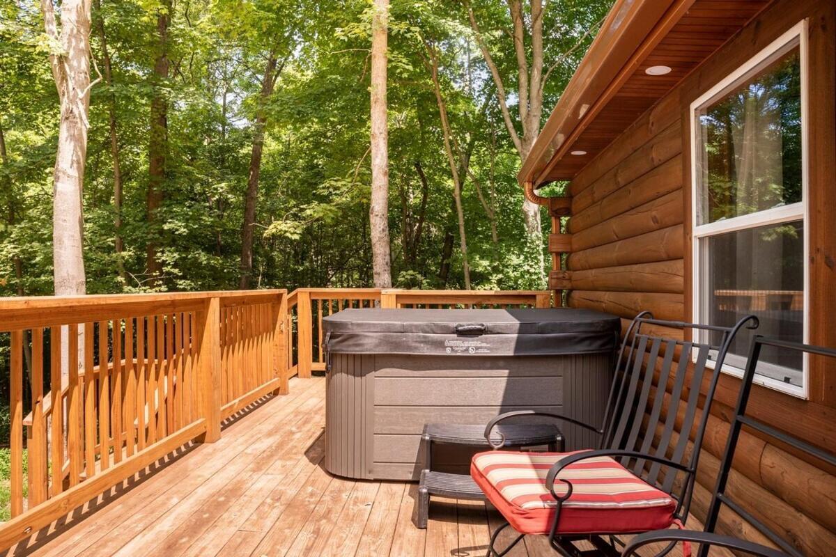 Secluded Wooded Cabin Near The Hocking Hills New Straitsville Eksteriør bilde